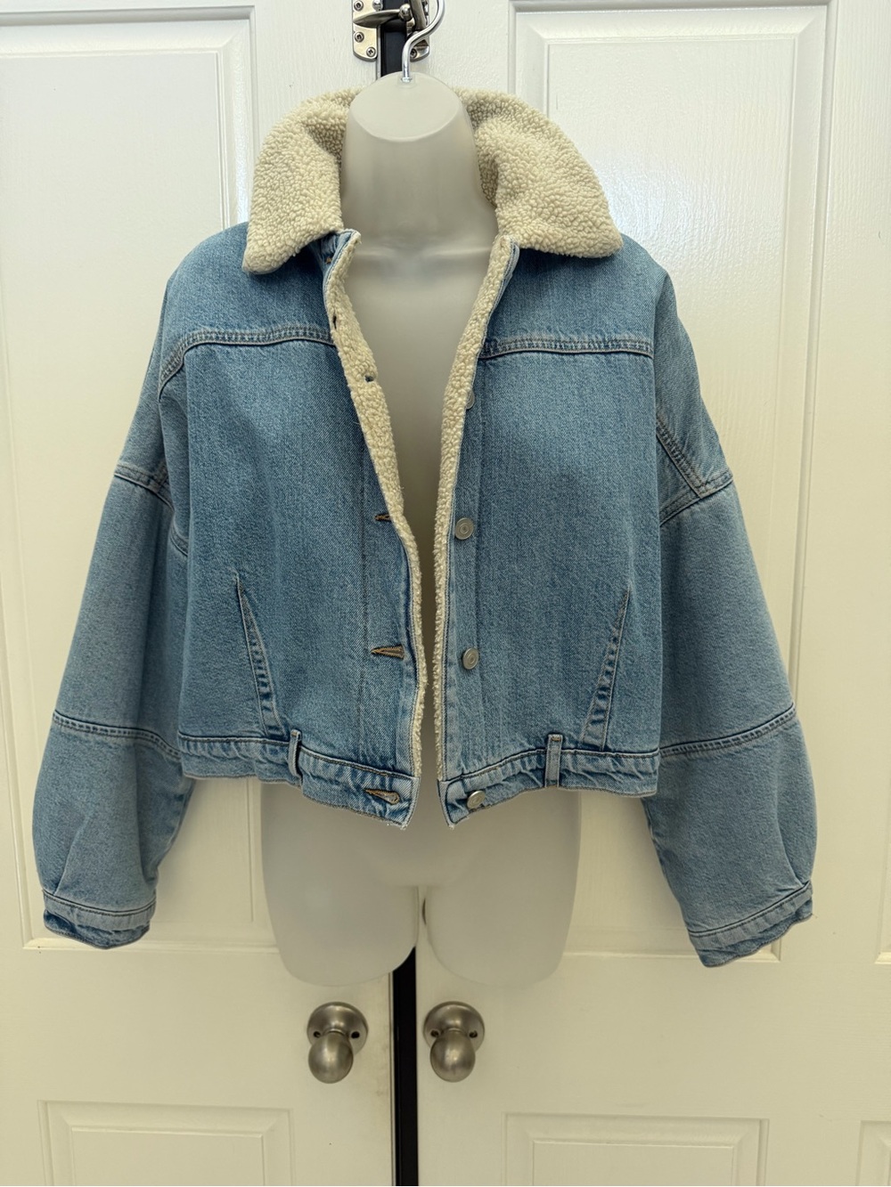 Allsaints Cropped Light Blue Sherpa-Lined Denim Jacket Sz 10